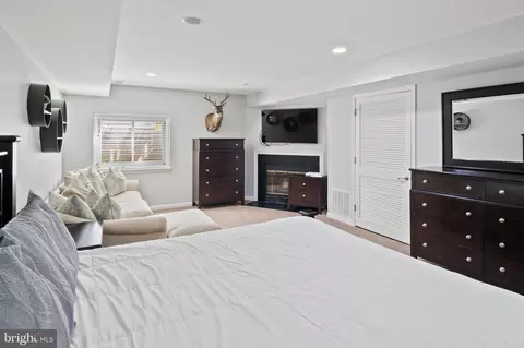 1607 Heather Pl, Crofton, MD 21114 photo 23