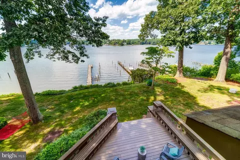 View/Area - 2930 Edgewater Dr, Edgewater, MD 21037 photo 1 of 12