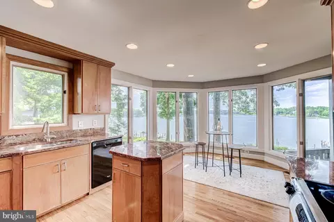 Kitchen - 2930 Edgewater Dr, Edgewater, MD 21037 photo 10 of 10