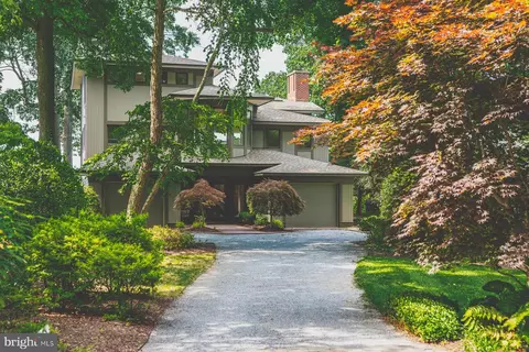 Exterior - 2930 Edgewater Dr, Edgewater, MD 21037 photo 21 of 26