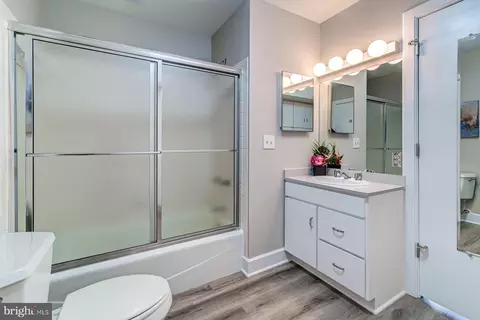 Bath - 2930 Edgewater Dr, Edgewater, MD 21037 photo 6 of 6