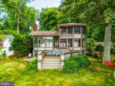 Exterior - 2930 Edgewater Dr, Edgewater, MD 21037 photo 25 of 26