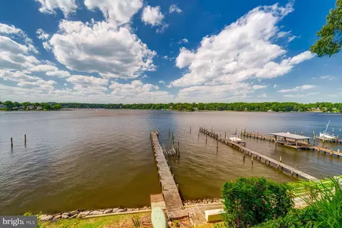 View/Area - 2930 Edgewater Dr, Edgewater, MD 21037 photo 2 of 12