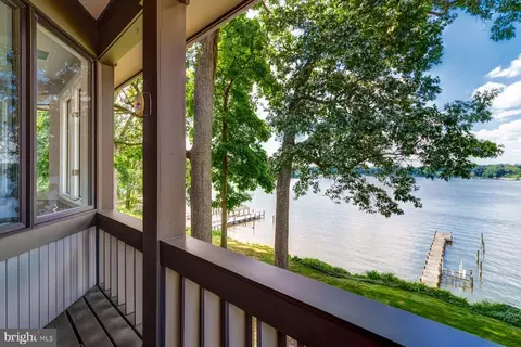 Exterior - 2930 Edgewater Dr, Edgewater, MD 21037 photo 9 of 26