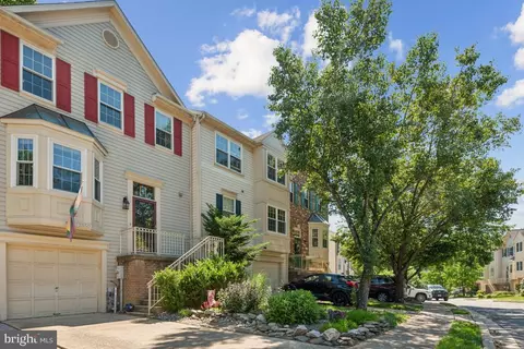 Exterior - 2550 Windy Oak Ct, Crofton, MD 21114 photo 2 of 4