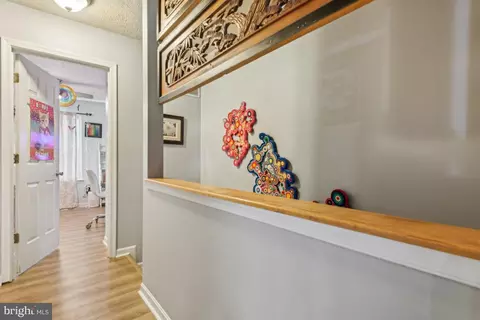 Entry Way - 2550 Windy Oak Ct, Crofton, MD 21114 photo 4 of 7