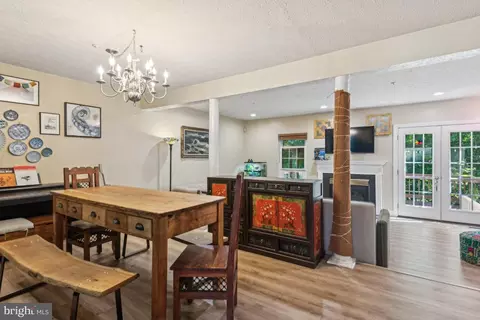 Dining - 2550 Windy Oak Ct, Crofton, MD 21114 photo 2 of 2