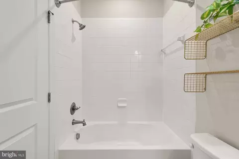 Bath - 1440 Strahorn Rd, Hanover, MD 21076 photo 2 of 2