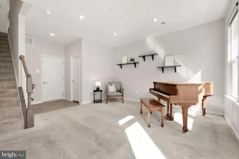 Entry Way - 1440 Strahorn Rd, Hanover, MD 21076 photo 2 of 10