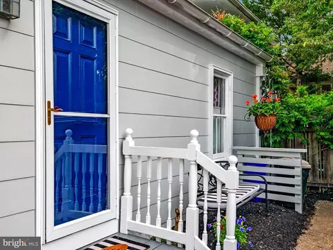 Exterior - 114 Conduit St, Annapolis, MD 21401 photo 6 of 7