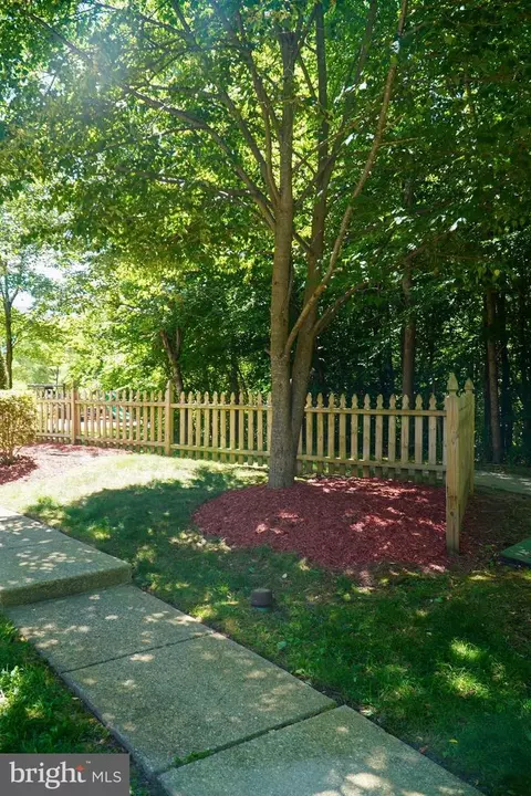 801 Estuary Dr, Odenton, MD 21113 photo 4