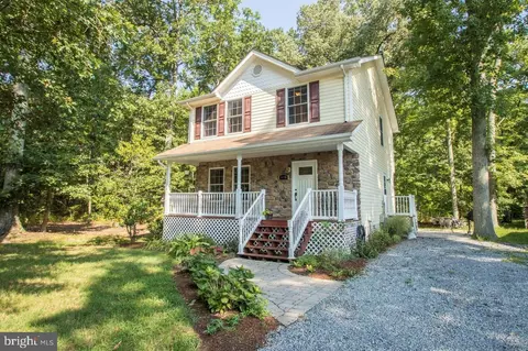 1178 Pine Ave, Shady Side, MD 20764