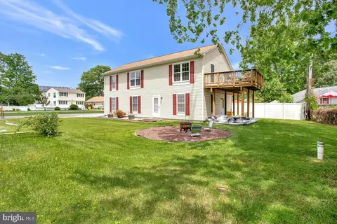 5711 Bay View Pkwy, Churchton, MD 20733