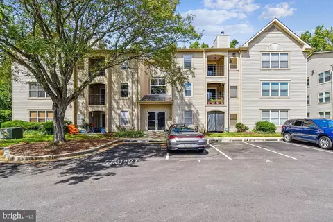 40 E Hearthstone Ct #E, Annapolis, MD 21403