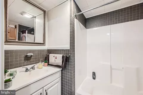 Bath - 5220 Nick Rd, Shady Side, MD 20764 photo 1 of 1