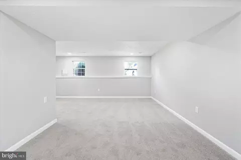 95 Creekview Ct, Pasadena, MD 21122 photo 32