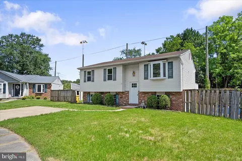 95 Creekview Ct, Pasadena, MD 21122 photo 43