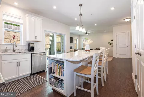Kitchen - 552 Broadneck Rd, Annapolis, MD 21409 photo 5 of 5