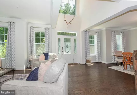 Entry Way - 552 Broadneck Rd, Annapolis, MD 21409 photo 4 of 25