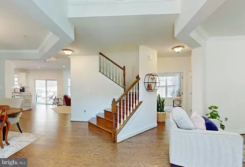 Entry Way - 552 Broadneck Rd, Annapolis, MD 21409 photo 2 of 25