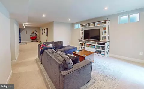 Entry Way - 552 Broadneck Rd, Annapolis, MD 21409 photo 24 of 25
