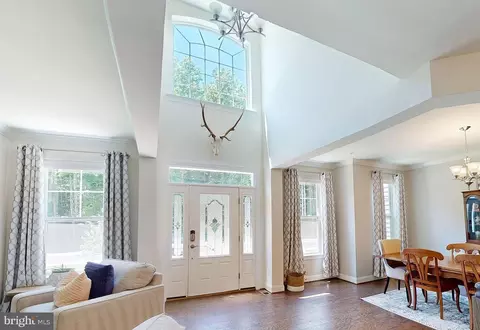 Entry Way - 552 Broadneck Rd, Annapolis, MD 21409 photo 1 of 25