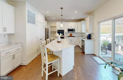 Kitchen - 552 Broadneck Rd, Annapolis, MD 21409 photo 2 of 5