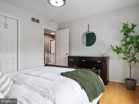 Bedroom - 416 Music Ln, Linthicum, MD 21090 photo 5 of 8