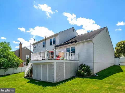 Exterior - 416 Music Ln, Linthicum, MD 21090 photo 6 of 10