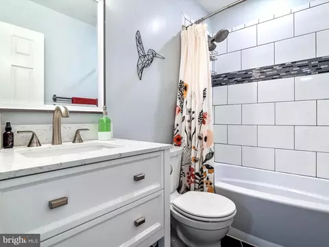 Bath - 416 Music Ln, Linthicum, MD 21090 photo 5 of 5