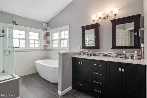 Bath - 416 Music Ln, Linthicum, MD 21090 photo 2 of 5