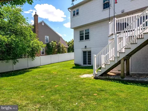 Exterior - 416 Music Ln, Linthicum, MD 21090 photo 4 of 10