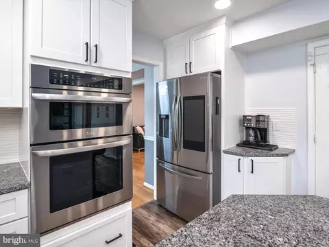 Kitchen - 416 Music Ln, Linthicum, MD 21090 photo 4 of 6