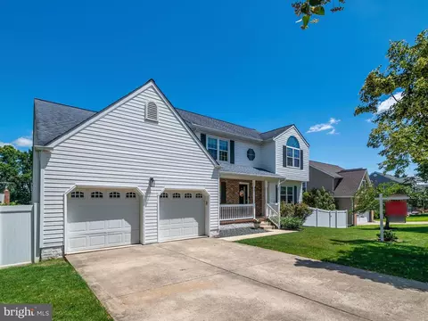 Exterior - 416 Music Ln, Linthicum, MD 21090 photo 7 of 10