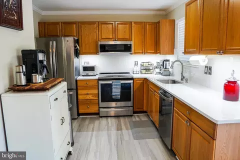 1649 Midland Rd, Edgewater, MD 21037 photo 8