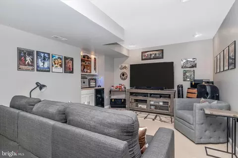 672 207th St, Pasadena, MD 21122 photo 31