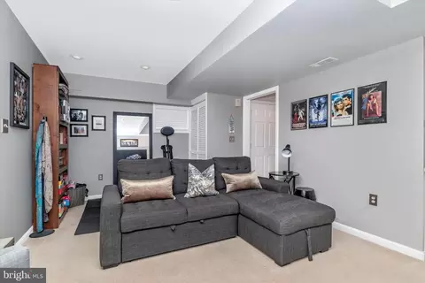 672 207th St, Pasadena, MD 21122 photo 33