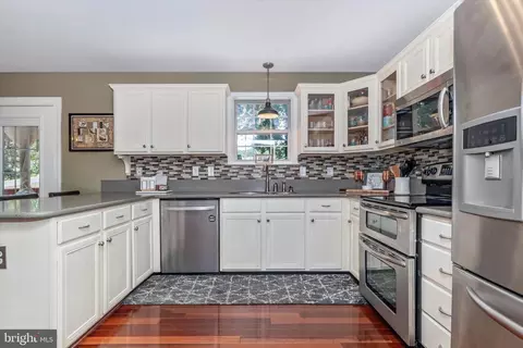 672 207th St, Pasadena, MD 21122 photo 14
