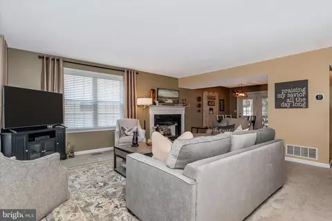 672 207th St, Pasadena, MD 21122 photo 5