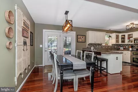 672 207th St, Pasadena, MD 21122 photo 10