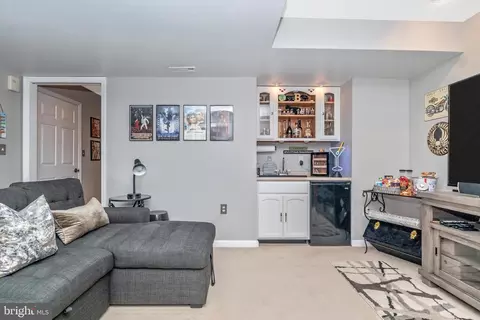 672 207th St, Pasadena, MD 21122 photo 32