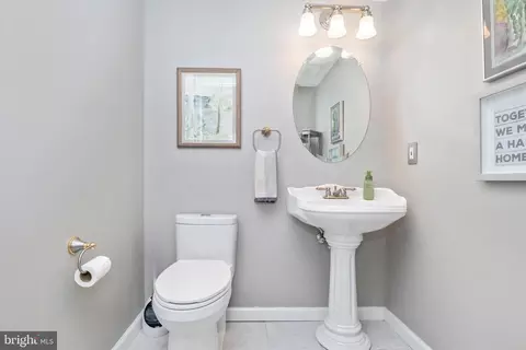 672 207th St, Pasadena, MD 21122 photo 34