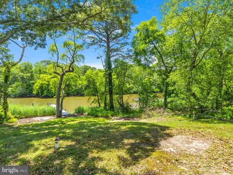 Exterior - 1231 Magothy Rd, Pasadena, MD 21122 photo 6 of 8