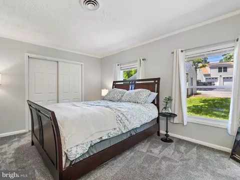 Bedroom - 1231 Magothy Rd, Pasadena, MD 21122 photo 1 of 5