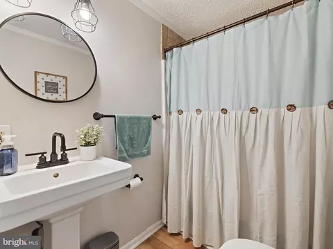Bath - 1231 Magothy Rd, Pasadena, MD 21122 photo 2 of 2