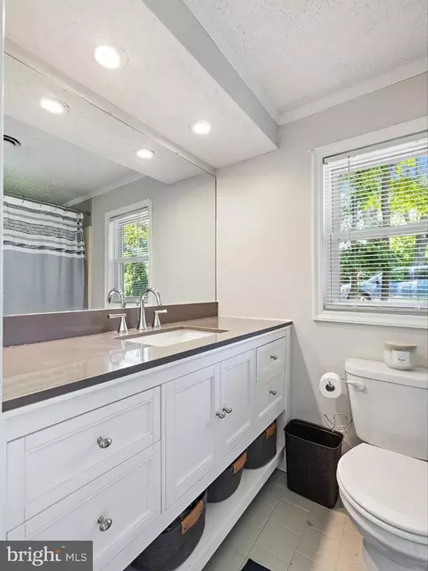 Bath - 1231 Magothy Rd, Pasadena, MD 21122 photo 1 of 2