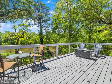 Exterior - 1231 Magothy Rd, Pasadena, MD 21122 photo 3 of 8