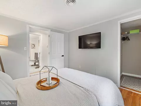 Bedroom - 1231 Magothy Rd, Pasadena, MD 21122 photo 4 of 5