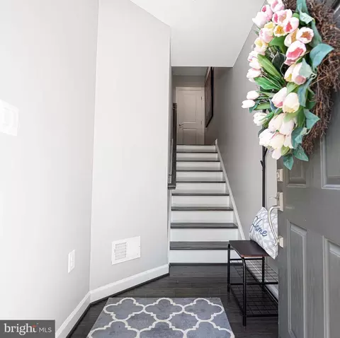 Entry Way - 2936 Middleham Ct, Hanover, MD 21076 photo 1 of 3