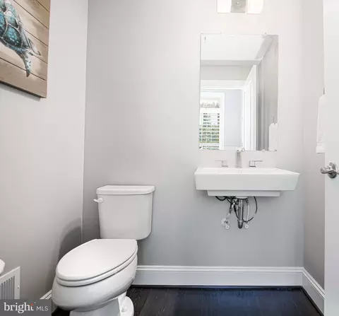 Bath - 2936 Middleham Ct, Hanover, MD 21076 photo 1 of 5